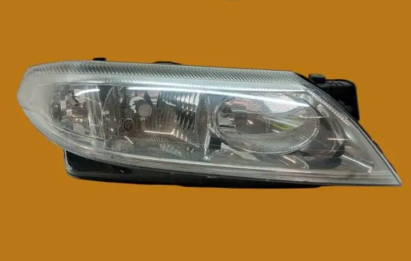 Renault Laguna II Headlight/headlamp 8200002847