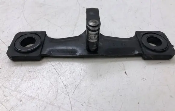 Volkswagen Golf VII Loading door lock loop/hook striker 5G0827517D