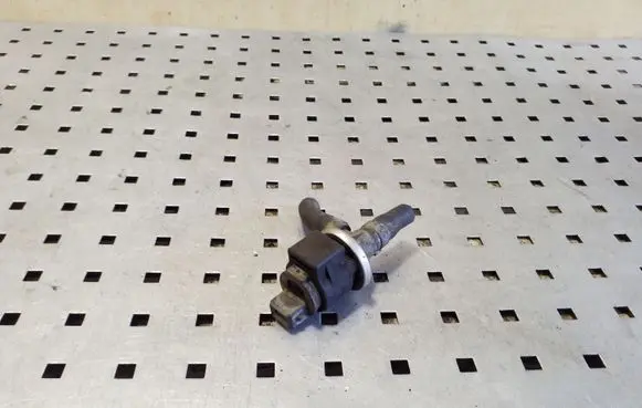 Audi A6 S6 C4 4A Vacuum valve 078133517