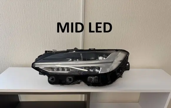 Volvo S90, V90 Headlight/headlamp 32342468