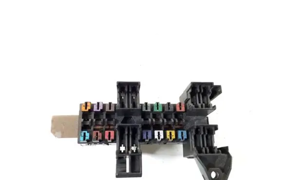 Mercedes-Benz Vito Viano W639 Fuse module A2035400250