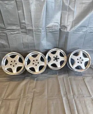 Mercedes-Benz SLK AMG R171 R17 alloy rim A1704010102