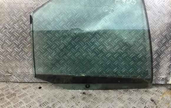 Peugeot 405 Rear door window glass