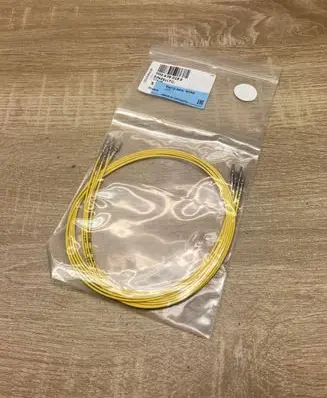 Volkswagen Golf V Plug wire 000979019E