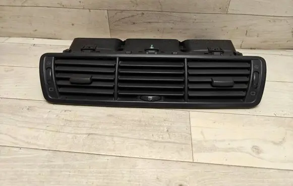 Peugeot 807 Dash center air vent grill 1484107077 1846594 1491965077