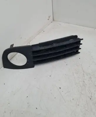 Audi A6 S6 C5 4B Front bumper lower grill 4B0807681