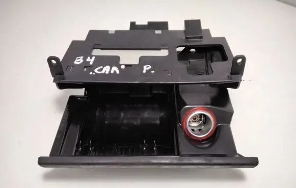 Car ashtray