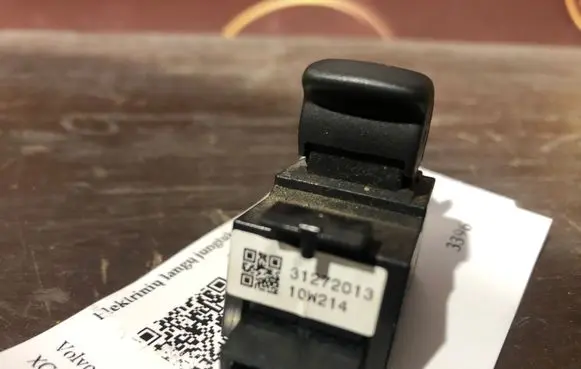 Volvo XC60 Electric window control switch 31272013