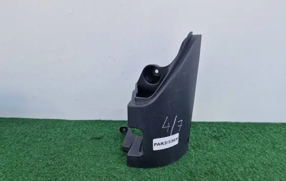 Renault Kangoo II Rear bumper corner part panel trim 8200557183