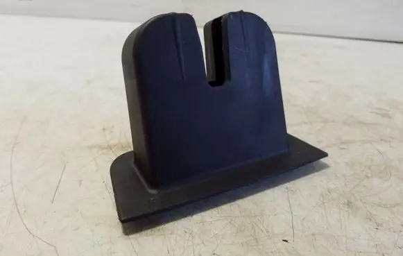 Audi TT TTS Mk2 Tailgate/boot lid lock trim 8J0827520