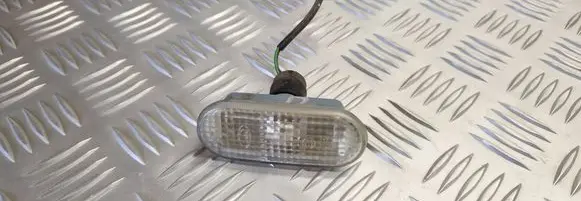 Volkswagen PASSAT B5 Front fender indicator light 1J5949117