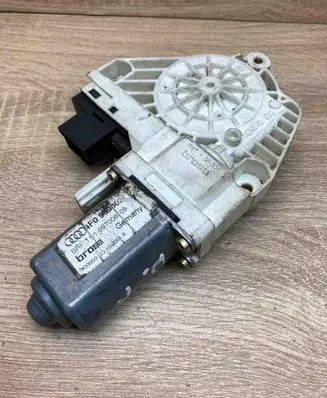 Audi A6 S6 C6 4F Front door window regulator motor 4F0959802