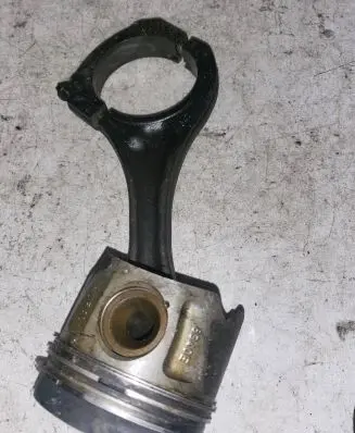 Jeep Grand Cherokee (WK) Piston with connecting rod 8340E