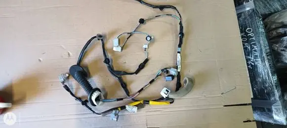 Suzuki Swift III Front door 567753R00