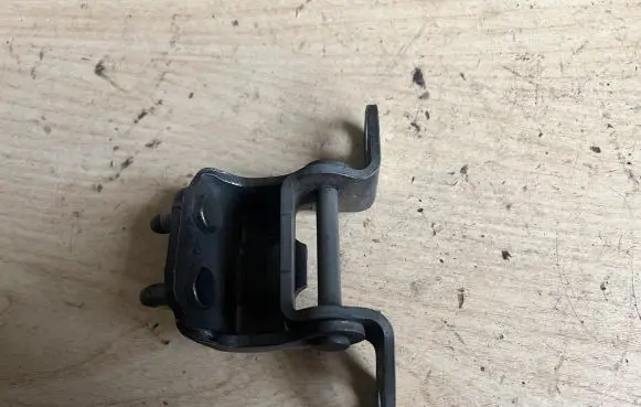 Toyota Corolla E120 E130 Tailgate/trunk/boot hinge