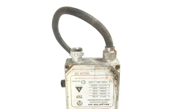 BMW 5 E39 Headlight ballast module Xenon 10R029583