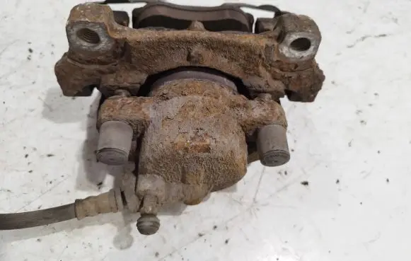 Ford Mondeo MK IV Front brake caliper