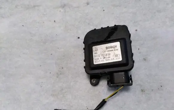 Mercedes-Benz C W202 Air flap motor/actuator 0132801108 9094803335