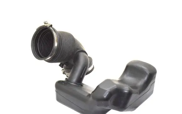BMW 3 E46 Air intake duct part 13717506181 7506181