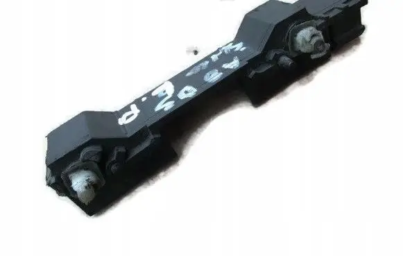Audi A8 S8 D3 4E Front bumper mounting bracket