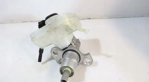 Audi A4 S4 B8 8K Master brake cylinder