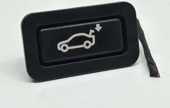 BMW 5 E60 E61 Tailgate/boot open switch button 50359801 8375580
