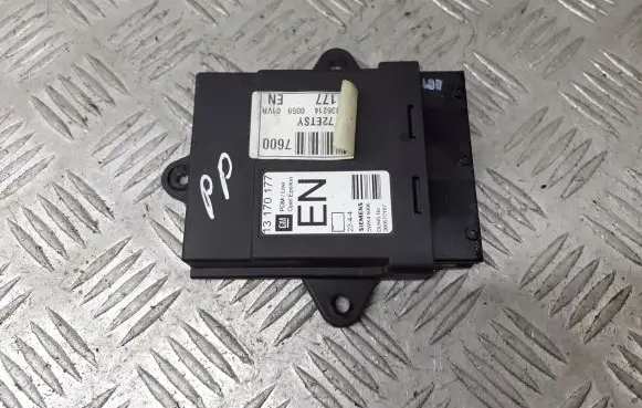 Opel Vectra C Door control unit/module 13170177