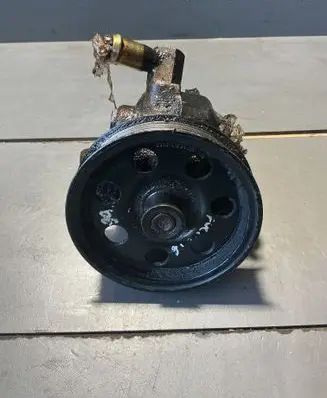 Ford Focus Power steering pump 