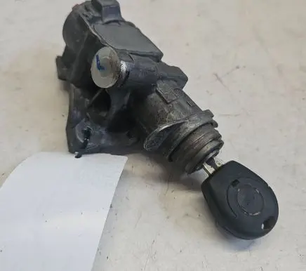Ford Galaxy Ignition lock 4B0905851B