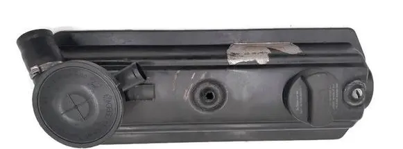 Volkswagen PASSAT B4 Breather/breather pipe/hose 3911170949