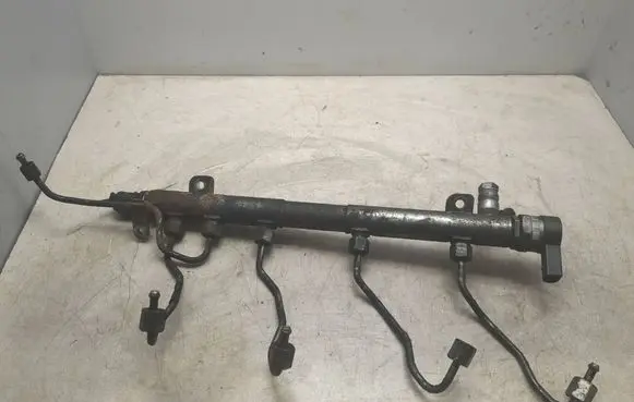 Fuel main line pipe