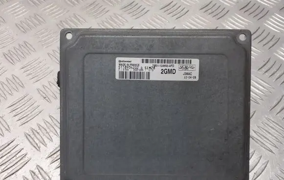 Ford Focus Engine control unit/module 7M51-12A650-AFD