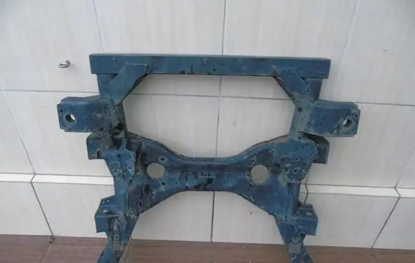 Mercedes-Benz Vito Viano W639 Front subframe a6393301806