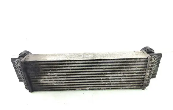 BMW 5 F10 F11 Intercooler radiator 7812016