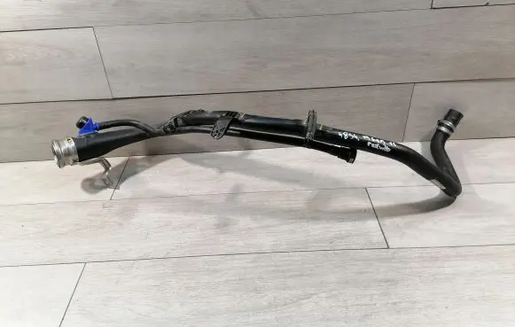 BMW X5 G05 Fuel tank filler neck pipe R27439932