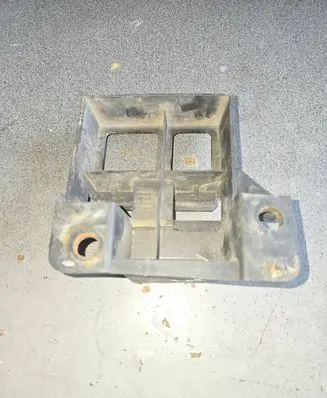 Mercedes-Benz Sprinter W906 Front bumper mounting bracket A9068850263