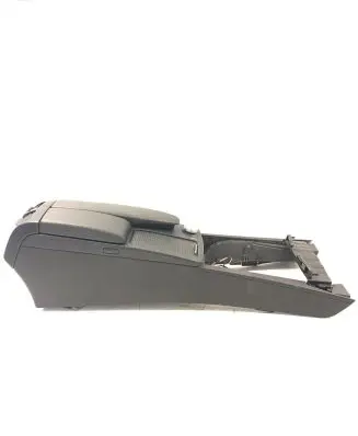 Mercedes-Benz C W204 Center console A2046800150