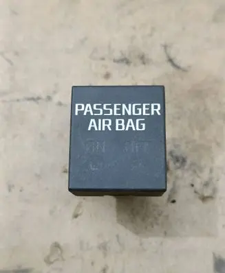 Skoda Yeti (5L) Passenger airbag on/off switch 5L0919235A 10009157 K03C2RE