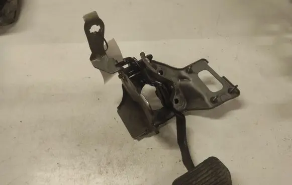 Citroen C4 Grand Picasso Brake pedal