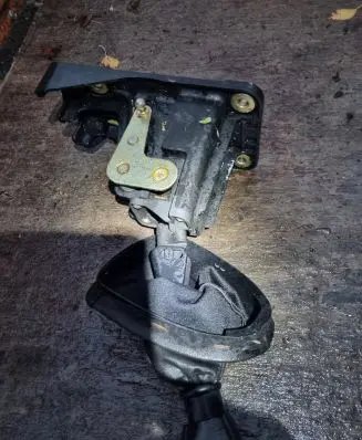 Ford Focus Gear selector/shifter in gearbox 