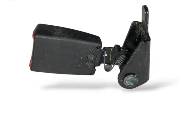 BMW X5 E53 Rear seatbelt buckle 7070185