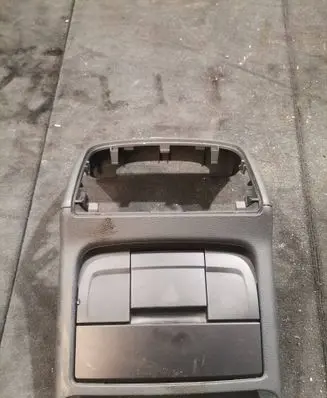 Audi A4 S4 B8 8K Rear air vent grill 8K0864376 0000249521