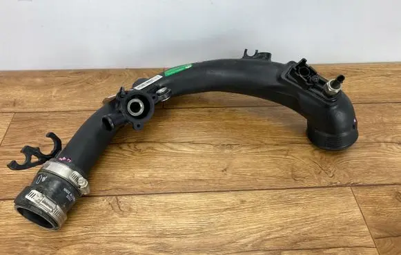Jeep Wrangler Air intake hose/pipe 05281952AA