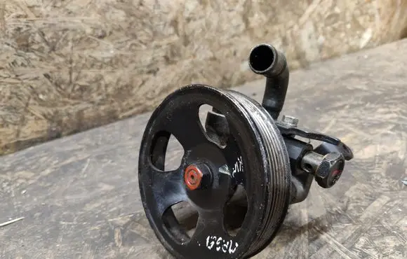 KIA Magentis Power steering pump