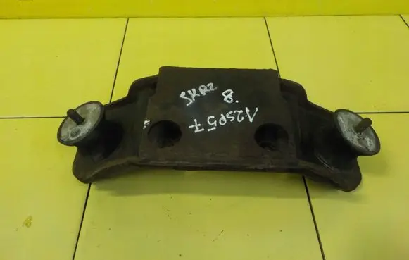Ford Transit Gearbox mounting bracket 