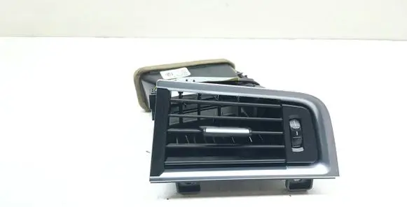 BMW 5 GT F07 Dashboard side air vent grill/cover trim 9142592