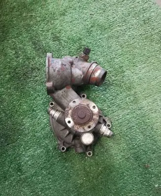 BMW 7 E65 E66 Water pump 7586780
