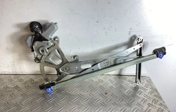 Lexus GS 250 350 300H 450H Front door window regulator with motor 8572030360 0620202171