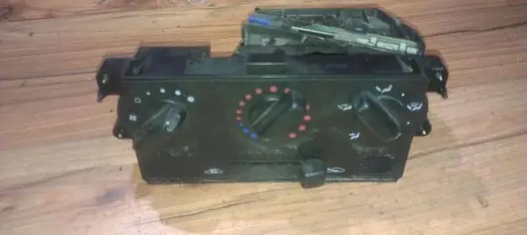 Nissan Micra Climate control unit 70400307201