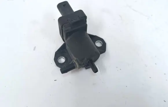 Opel Crossland X Turbo solenoid valve 9812031180